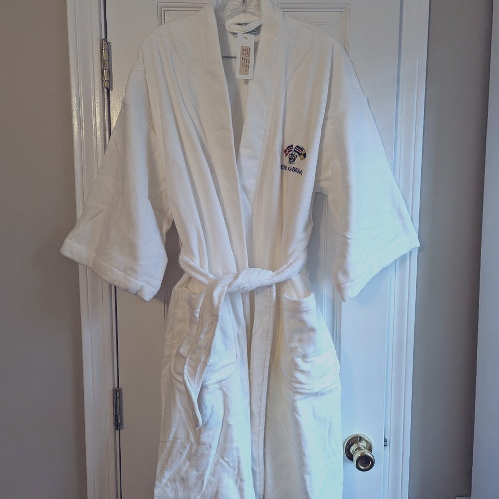 NWT Plush White Royal Caribbean Spa Robe - Vintage